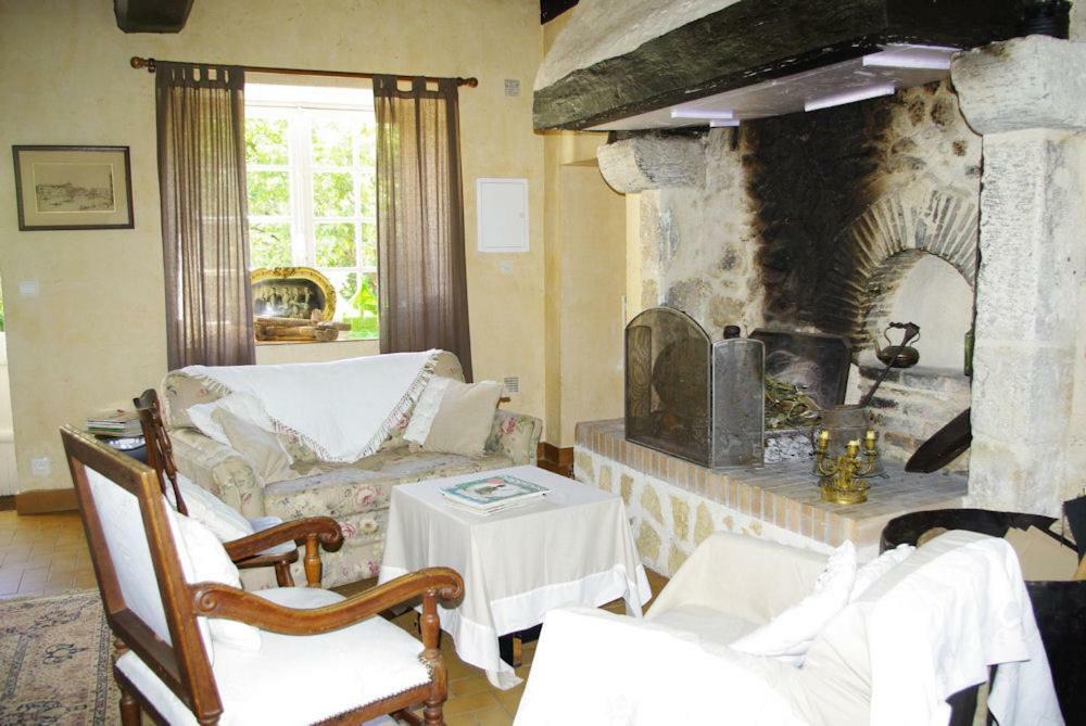 Le Tertre Hotel Dureil Eksteriør billede